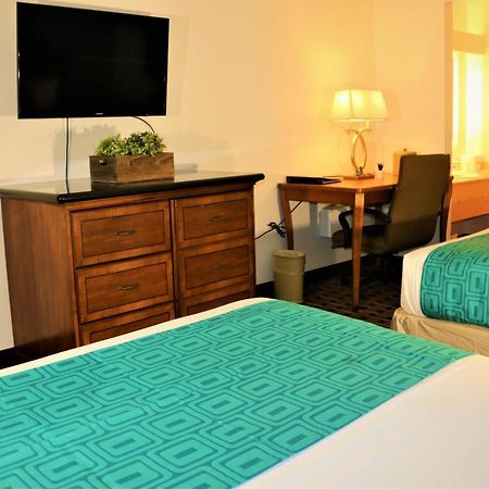 Howard Johnson By Wyndham Lake Front Park Kissimmee Buitenkant foto