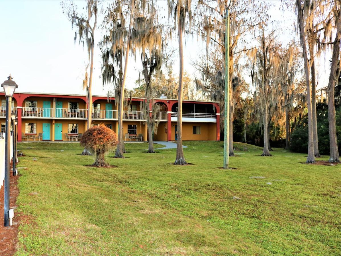 Howard Johnson By Wyndham Lake Front Park Kissimmee Buitenkant foto