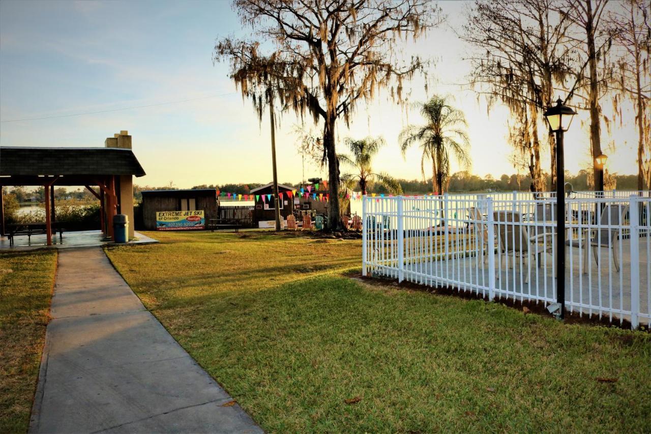 Howard Johnson By Wyndham Lake Front Park Kissimmee Buitenkant foto