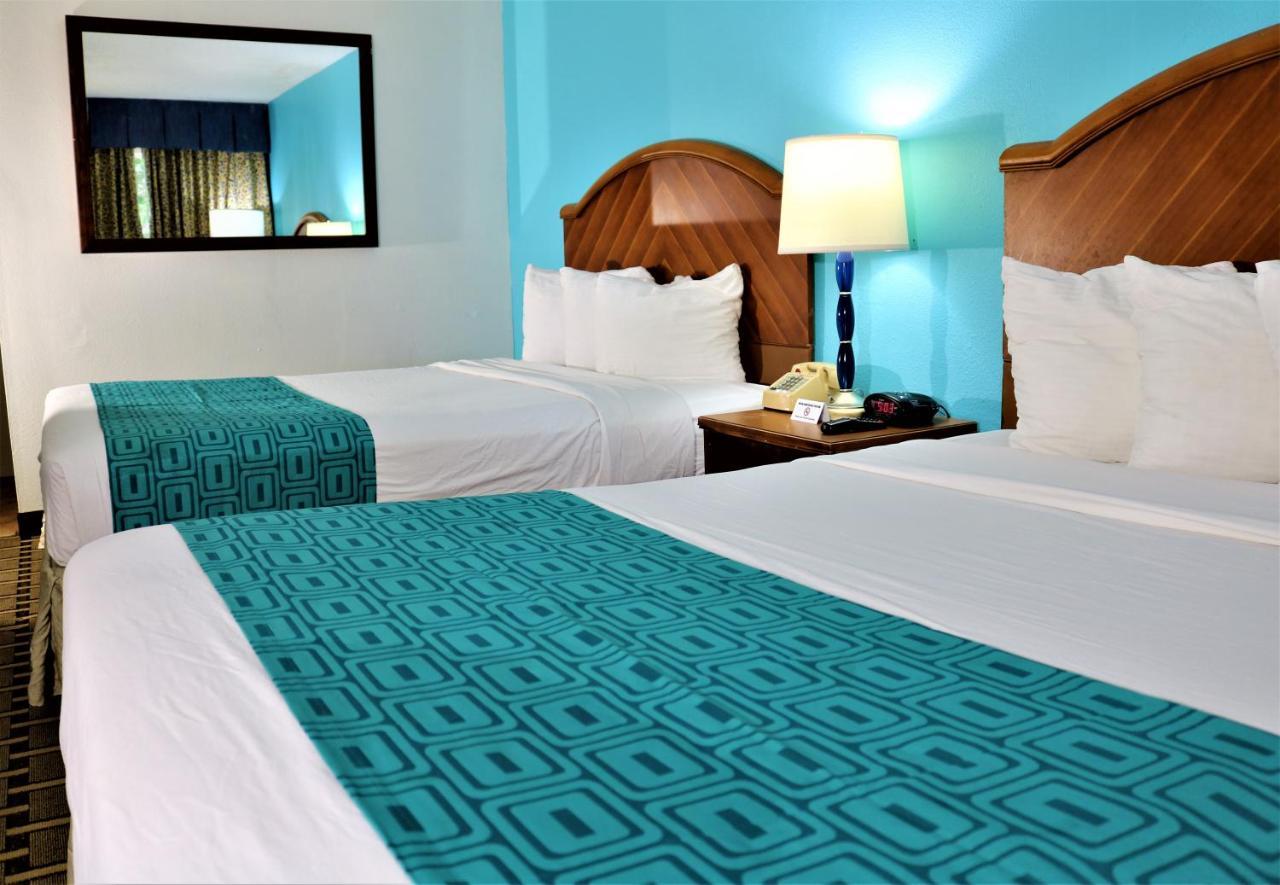Howard Johnson By Wyndham Lake Front Park Kissimmee Buitenkant foto