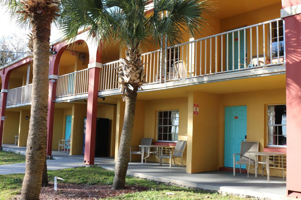 Howard Johnson By Wyndham Lake Front Park Kissimmee Buitenkant foto